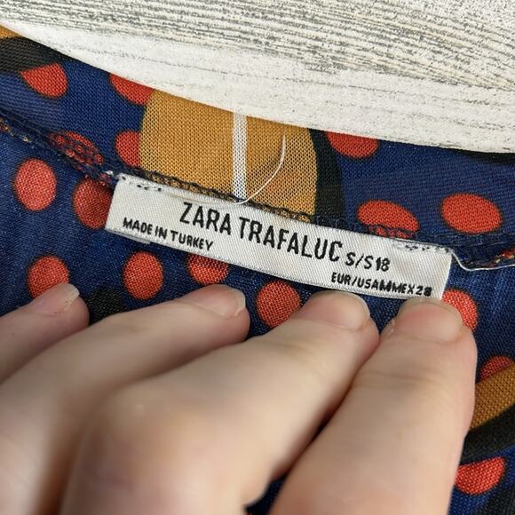 ZARA Patterned Pleated Flowy Blouse Top Shirt Women's Size Small Pleated - Picture 5 of 6